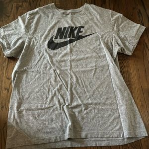gray nike t shirt